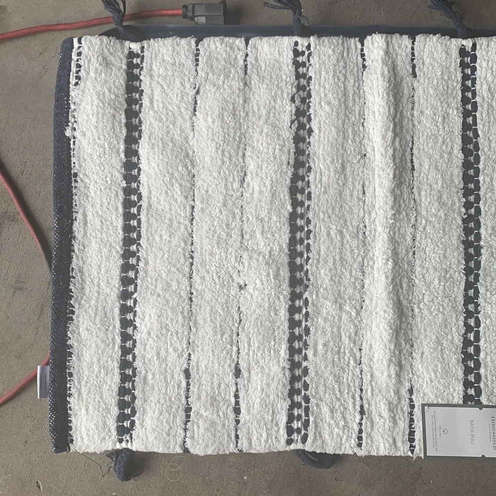 Threshold 20x32 tassle